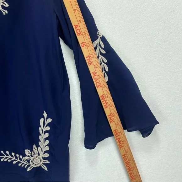 Johnny Was Workshop Silk Top Tunic Embroidered V-Neck Navy Blue Boho Size S - Picture 9 of 9